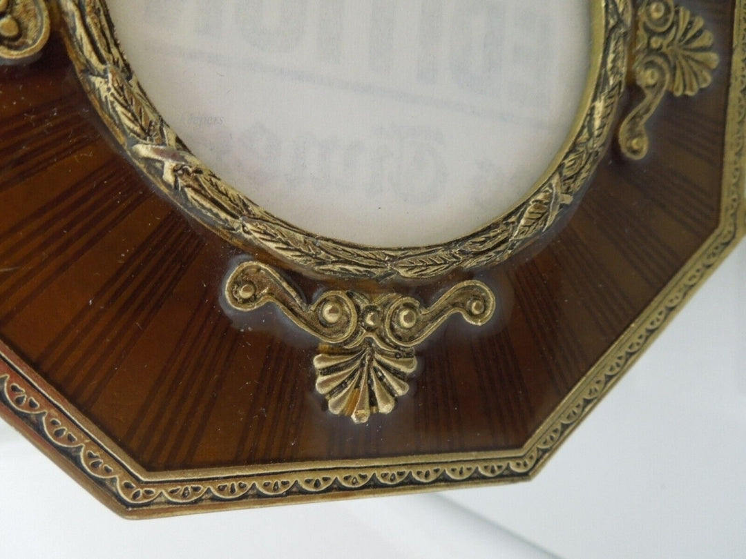 r700 Vintage Terragrafics Small Brass Enameled Tabletop Picture frame