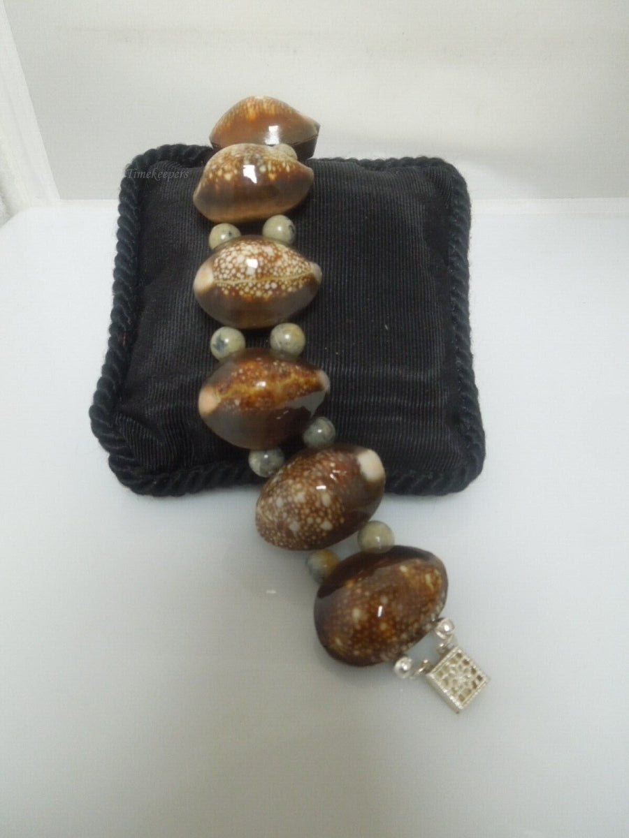 r822 Vintage Handmade Brown White Shell Wood Mounted Bracelet Sterling Silver Clasp