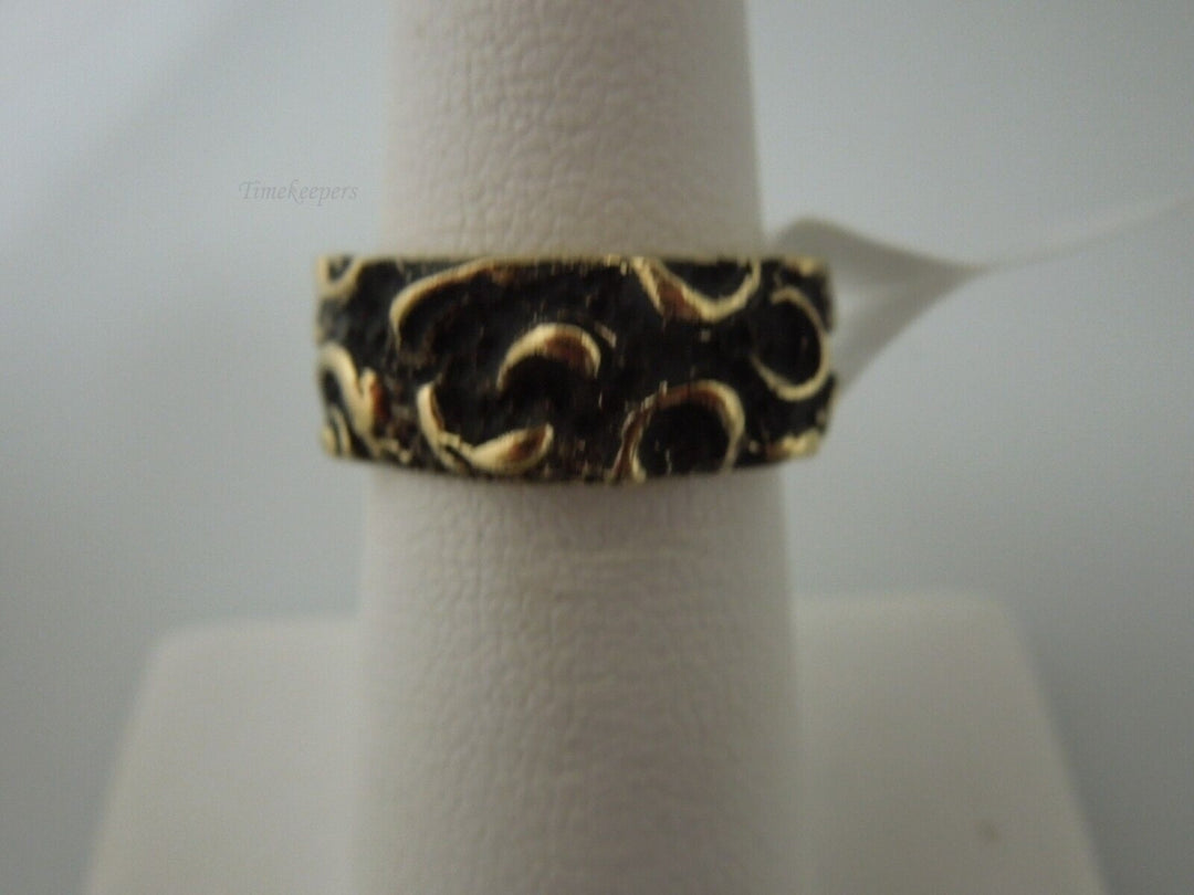 r518 Vintage 14k Yellow Gold ring with black finish design Wedding Band Ring Size 6.25