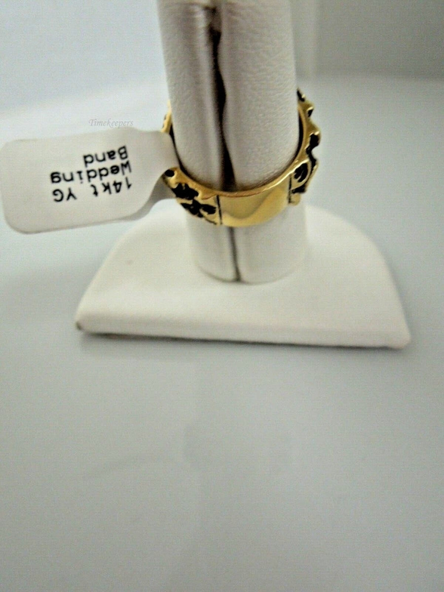 r518 Vintage 14k Yellow Gold ring with black finish design Wedding Band Ring Size 6.25