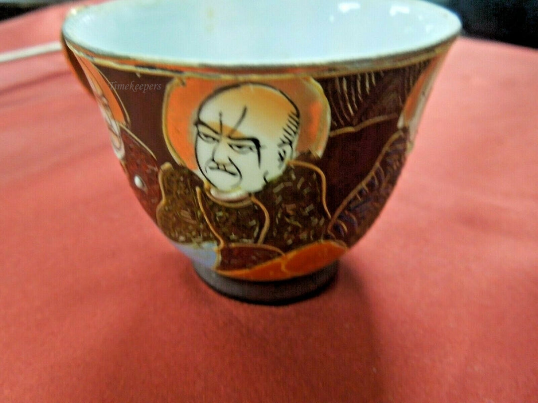 q802 Vintage Small Antique Chinese Hand Painted Tea Cup