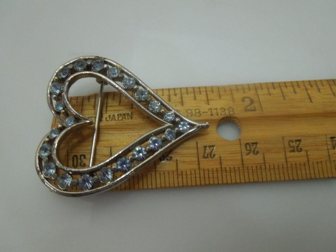 r321 Vintage Silver Tone Heart Shaped Brooch With Blue Rhinestones COLLECTIBLE JEWELRY WEDDING Pin