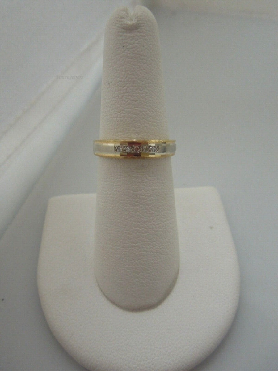 r495 14kt White Yellow Gold Wedding Band Diamond .025 cts Size 6.5(USA) Signed