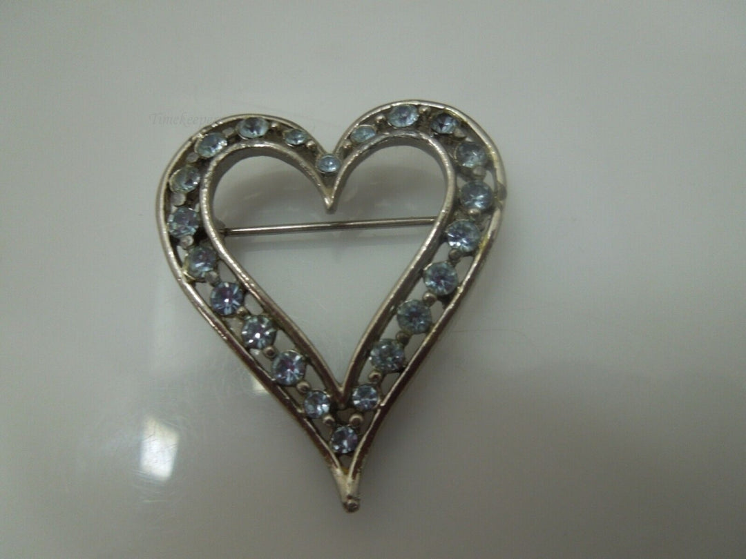 r321 Vintage Silver Tone Heart Shaped Brooch With Blue Rhinestones COLLECTIBLE JEWELRY WEDDING Pin