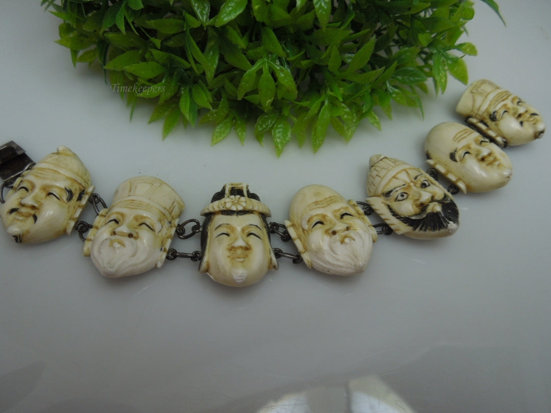 q233 Vintage Japanese Silver Carved Seven Lucky Gods Bracelet 6.5"