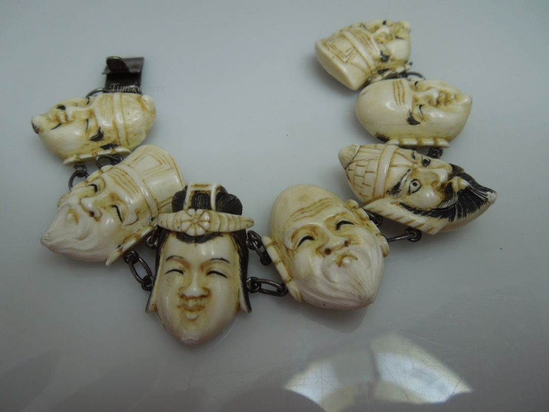 q233 Vintage Japanese Silver Carved Seven Lucky Gods Bracelet 6.5"