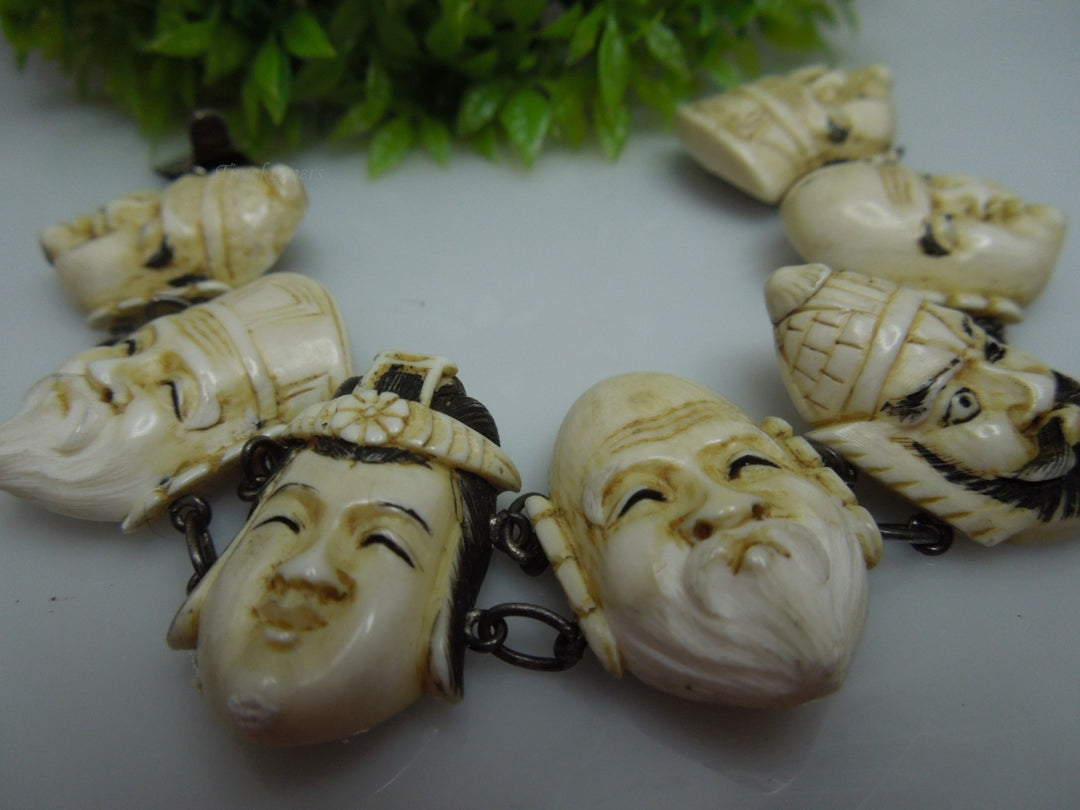 q233 Vintage Japanese Silver Carved Seven Lucky Gods Bracelet 6.5"