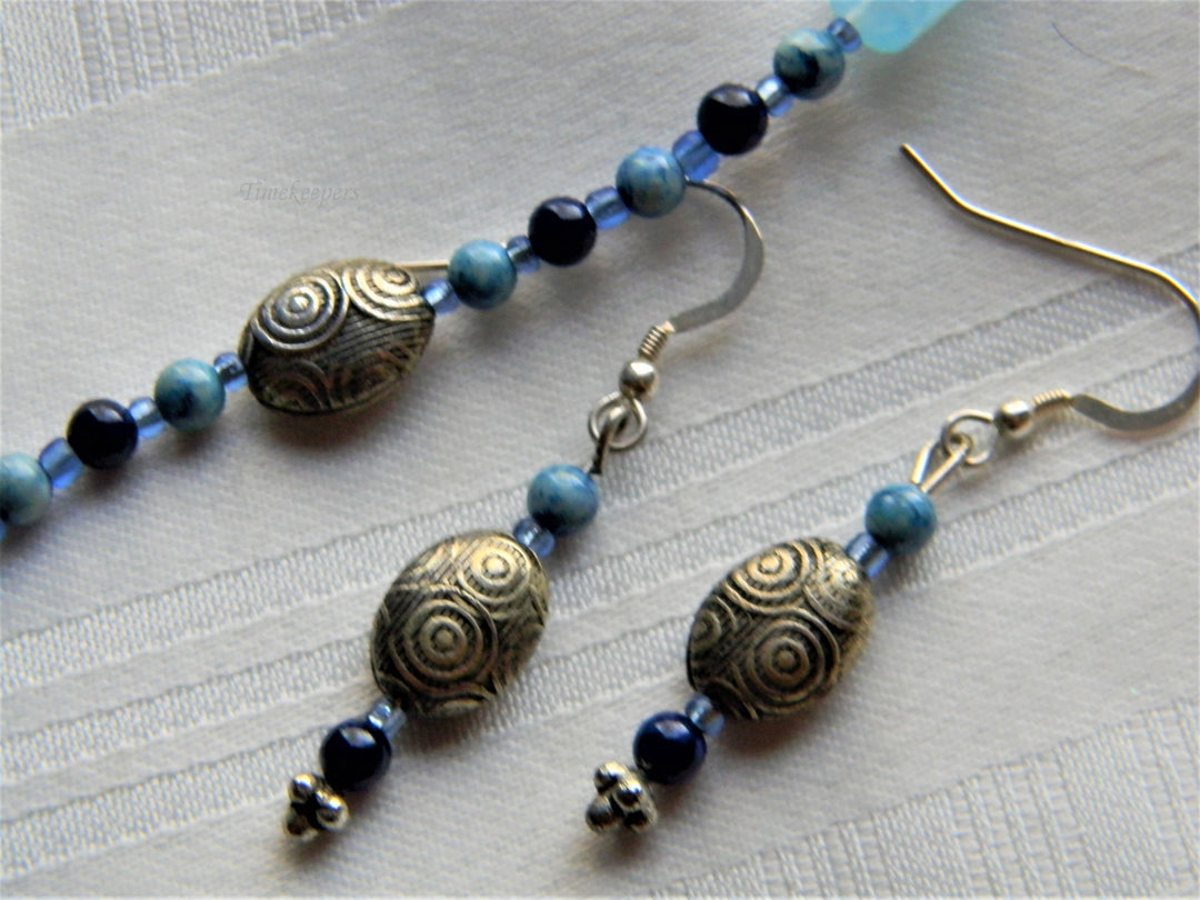 j556 Beautiful Handmade Beaded Necklace and Earring Set in Blues and Silver