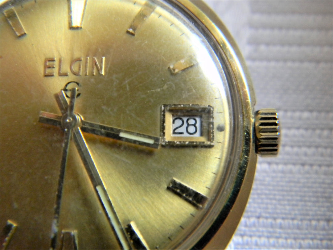 h652 Vintage Elgin Self-winding Wrist Watch with Date in Gold Tone