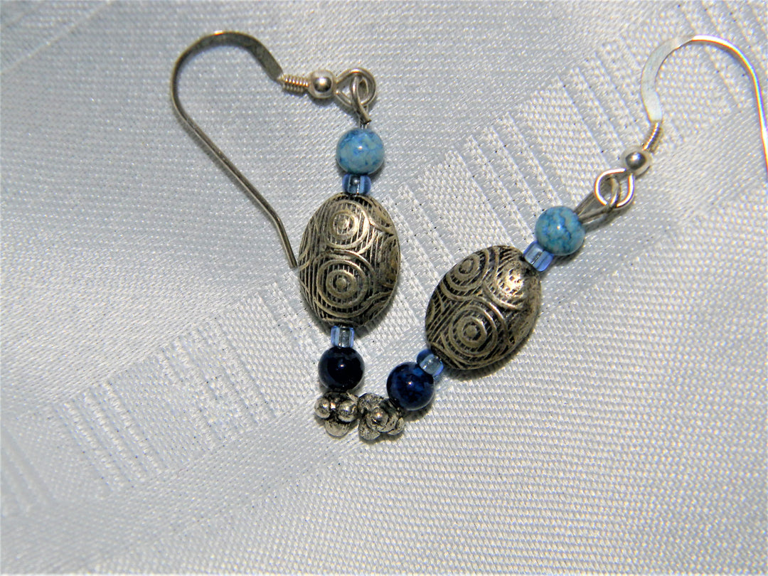 j556 Beautiful Handmade Beaded Necklace and Earring Set in Blues and Silver
