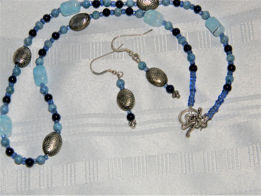j556 Beautiful Handmade Beaded Necklace and Earring Set in Blues and Silver