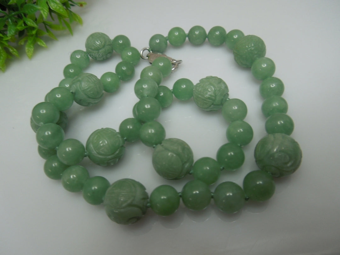 q251 Vintage Carved Green Aventurine 19" Long with 9 Carved Beads Necklace