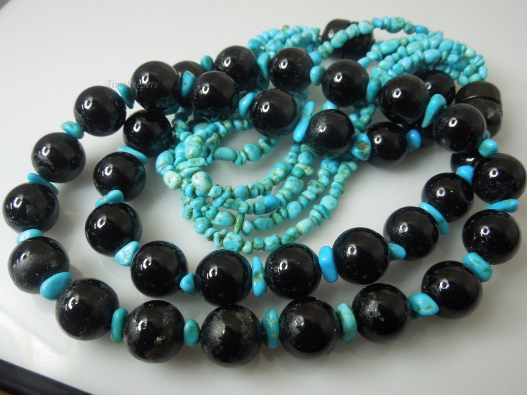 q255 Pretty Vintage Turquoise and Black Onyx Necklace 30" For Women
