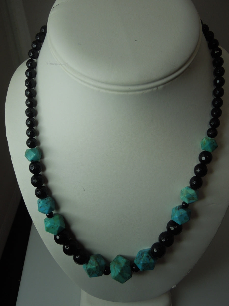 q256 Vintage Turquoise and Black Onyx Necklace 18" For Women