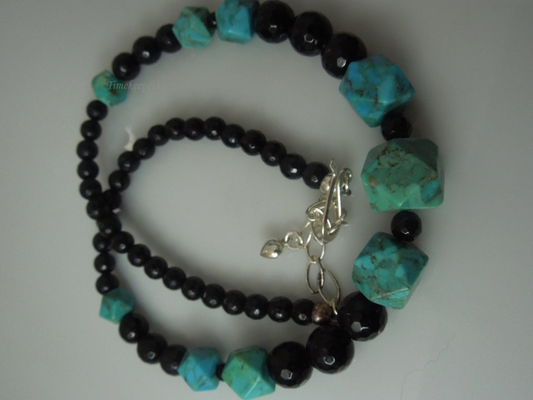 q256 Vintage Turquoise and Black Onyx Necklace 18" For Women