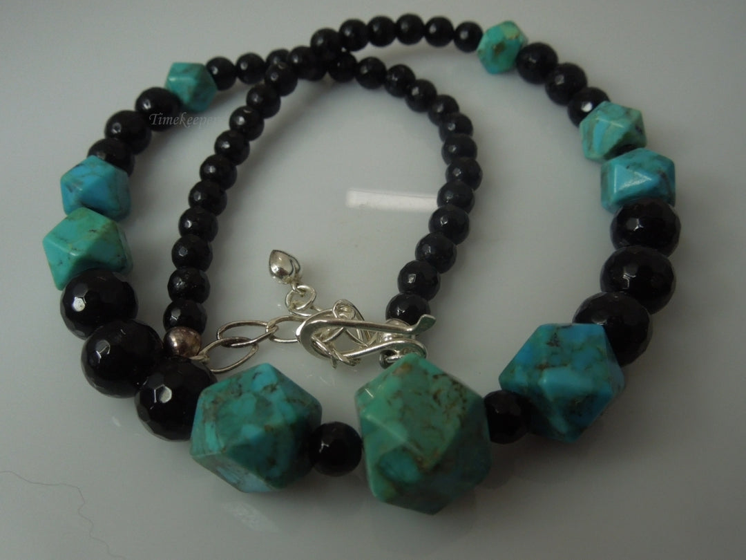 q256 Vintage Turquoise and Black Onyx Necklace 18" For Women