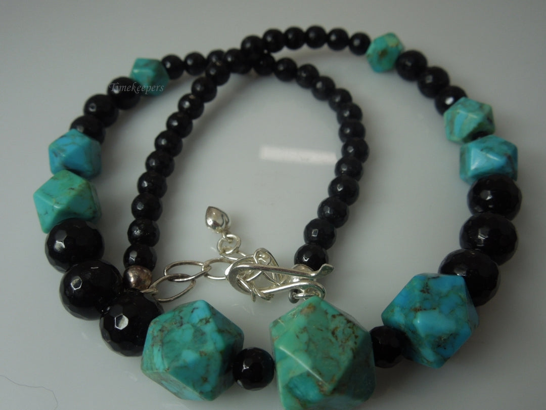 q256 Vintage Turquoise and Black Onyx Necklace 18" For Women