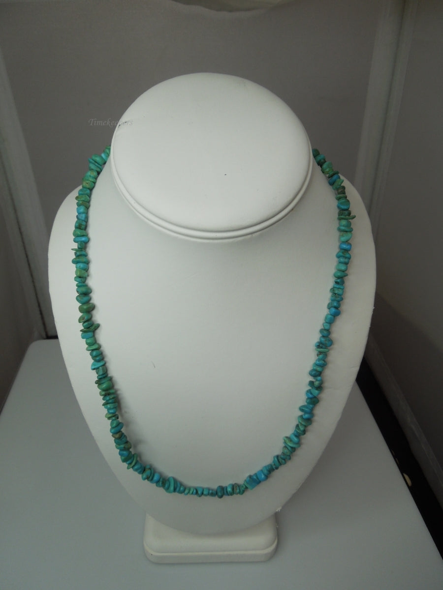 q262 Vintage Turquoise Howlite Stone Bead Strand Nugget Necklace 18"