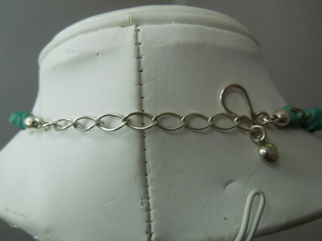 q262 Vintage Turquoise Howlite Stone Bead Strand Nugget Necklace 18"