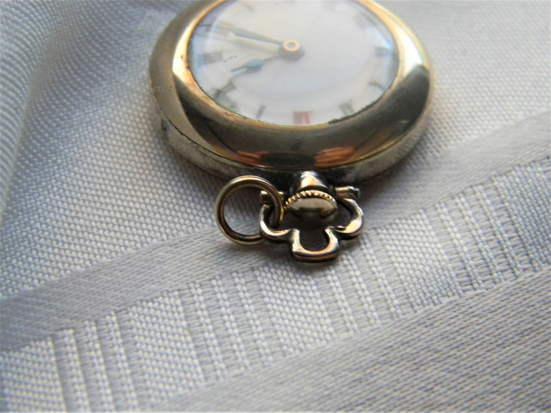 j562 Great Swiss Made - 15 Jewel Pendant Watch in Gold Tone