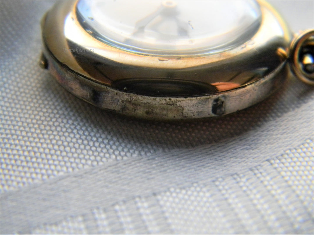 j562 Great Swiss Made - 15 Jewel Pendant Watch in Gold Tone