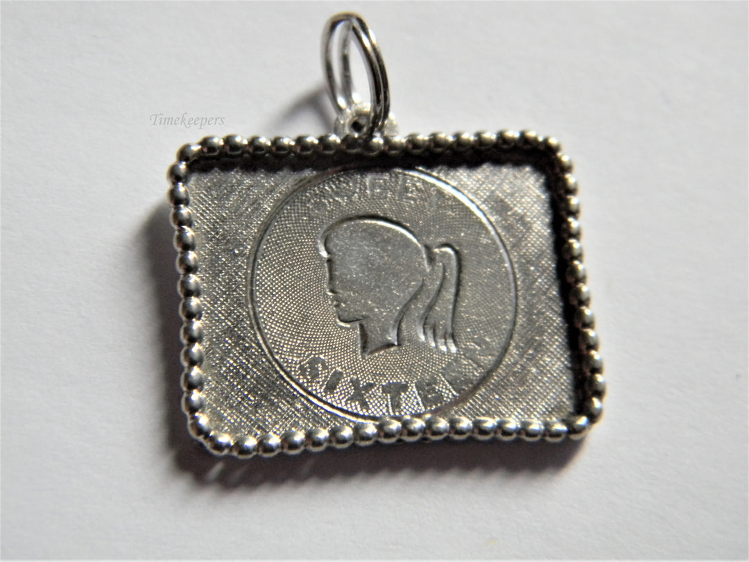 j625 Vintage Silver Tone Sweet Sixteen Charm Pendant with Silhouette