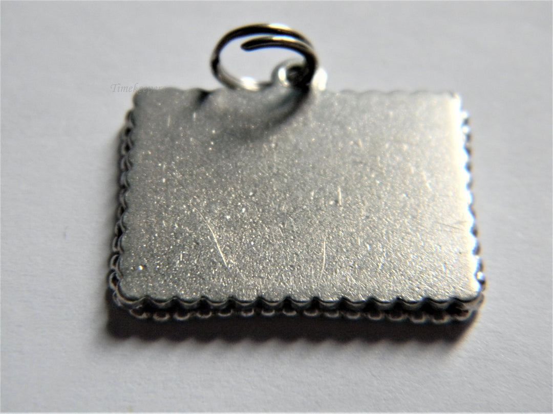 j625 Vintage Silver Tone Sweet Sixteen Charm Pendant with Silhouette