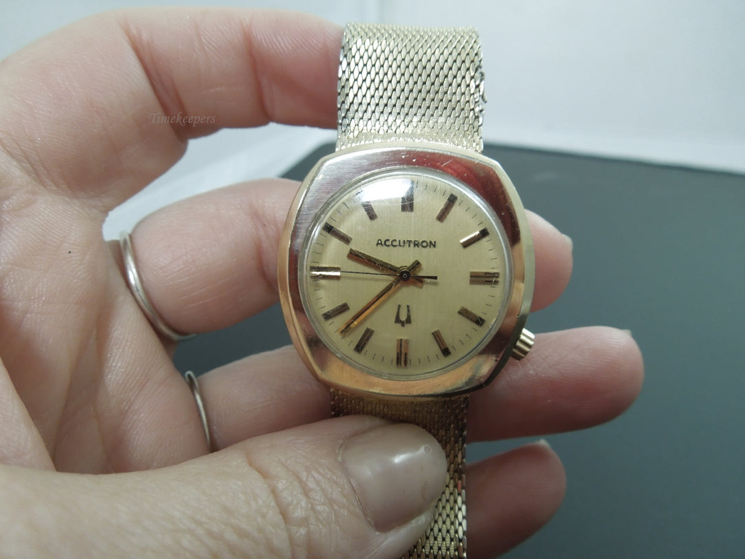 g330 Beautiful 10kt Gold Filled Bulova Accutron Watch