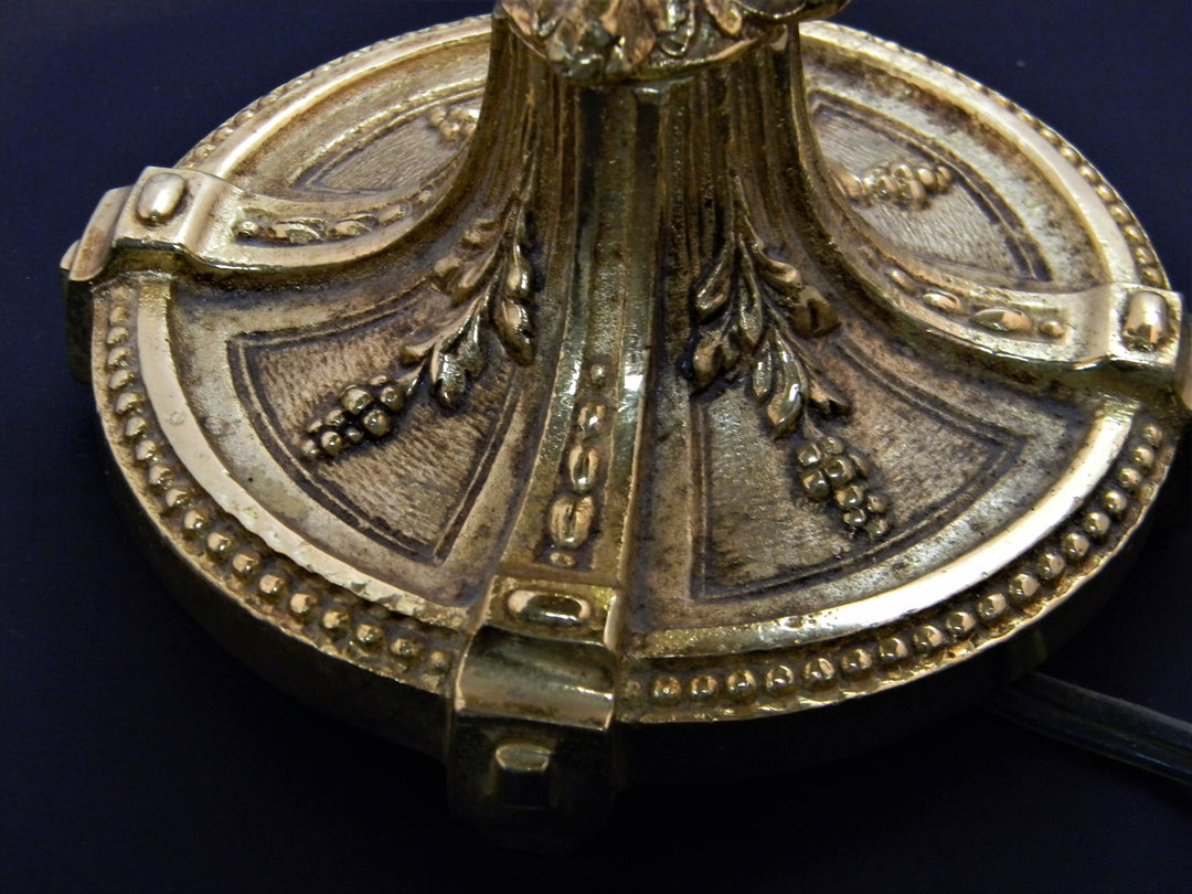 h700 Vintage Ceramic and Brass Candle Look Electric Light