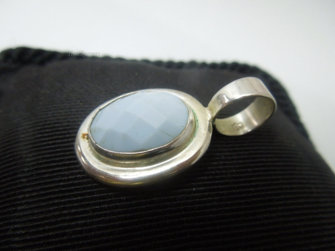 q322 Beautiful Sterling Silver Oval Pendant/Charm/Locket