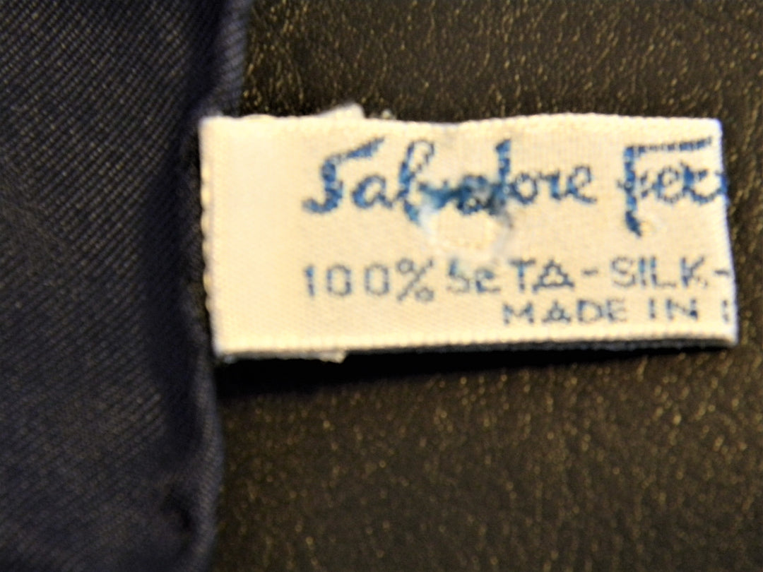 h733 Vintage Rare Salvatore Ferragamo 100% Silk Scarf Shoes &amp; Butterflies