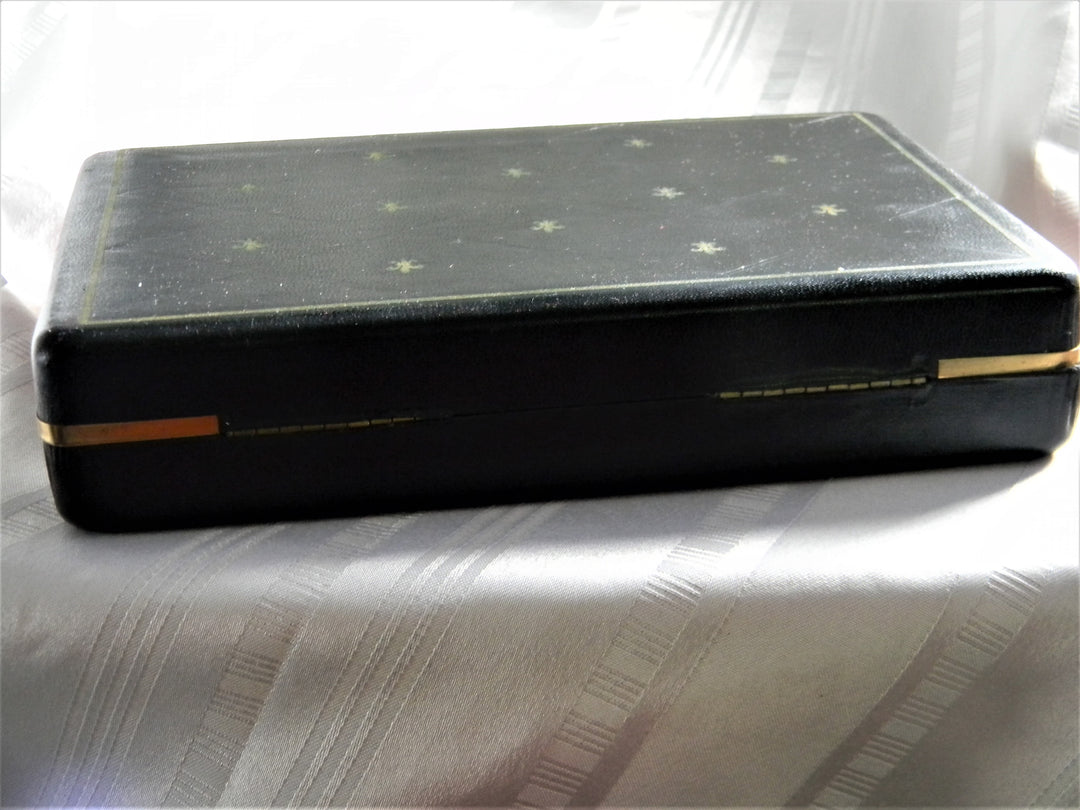 h737 Vintage Black Men's Jewelry box with Red Felt Interior