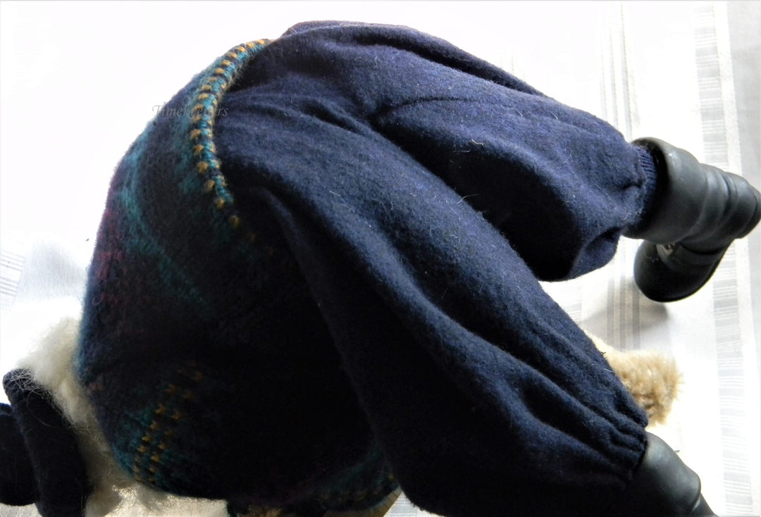 h739 Fun Stuffed Christmas Santa with Teddy Bear and Sign Merry Christmas