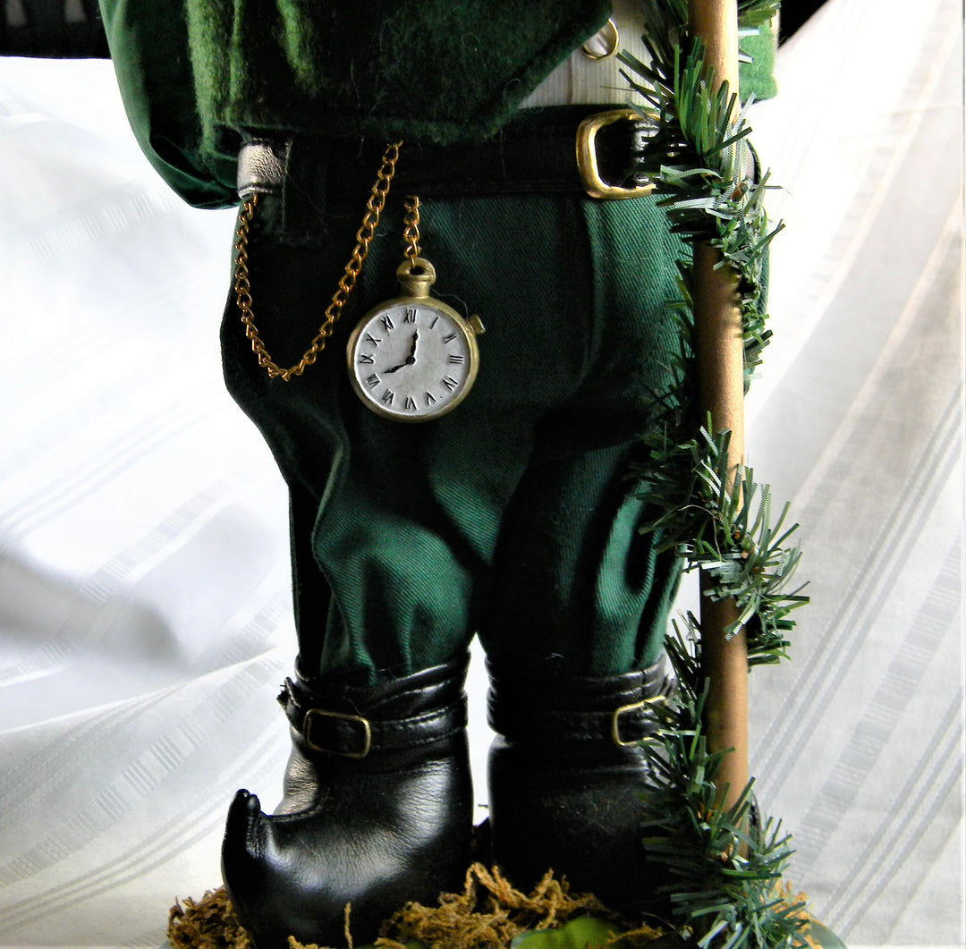 h740 Fun Stuffed Irish Christmas Santa Holding Staff all in Green