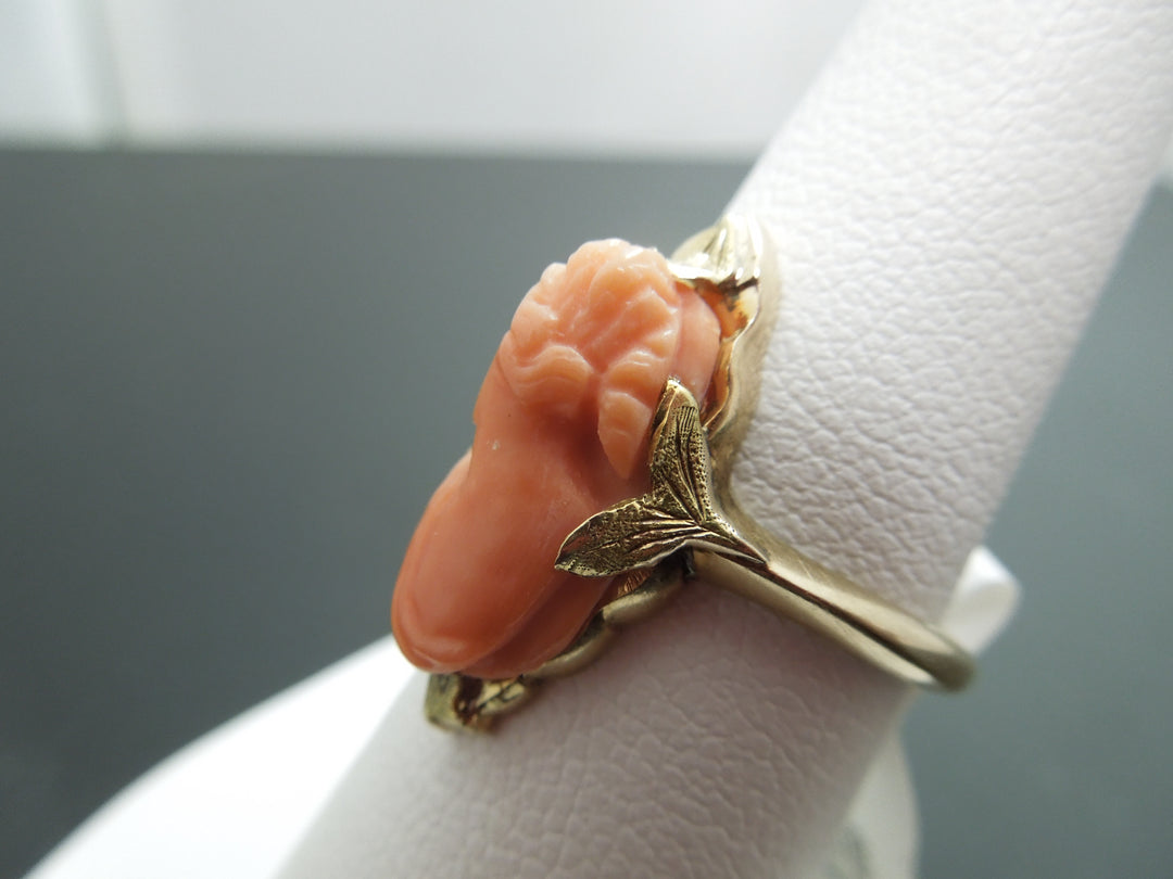 For Sale: g399 Classic Coral Cameo 10kt Yellow Gold Ring size 6.5