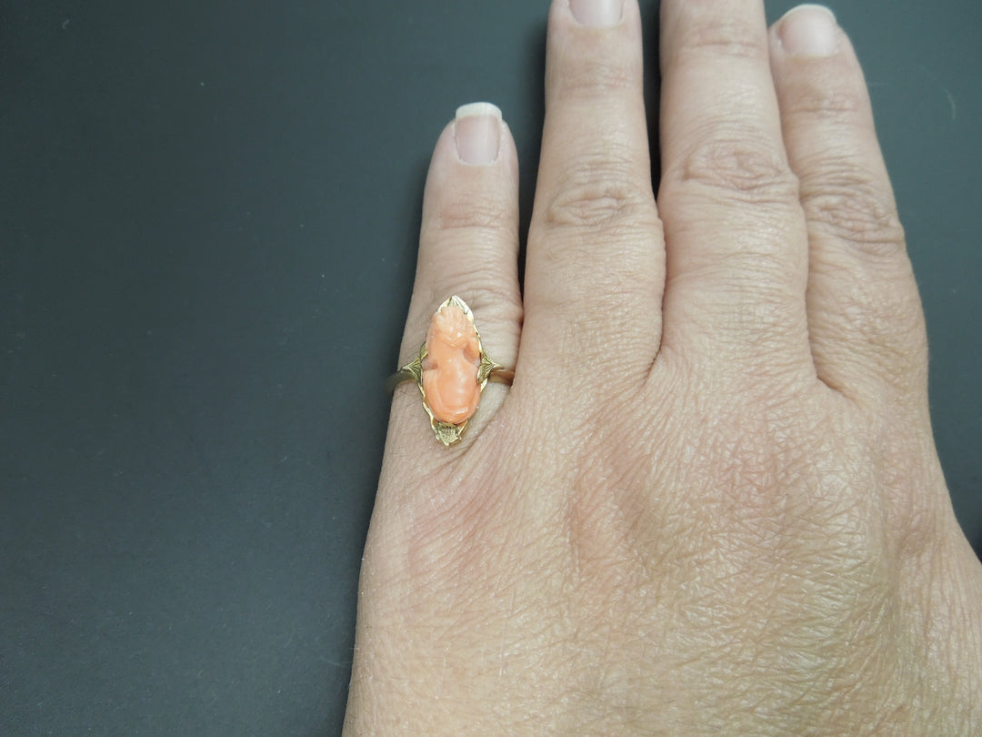 For Sale: g399 Classic Coral Cameo 10kt Yellow Gold Ring size 6.5