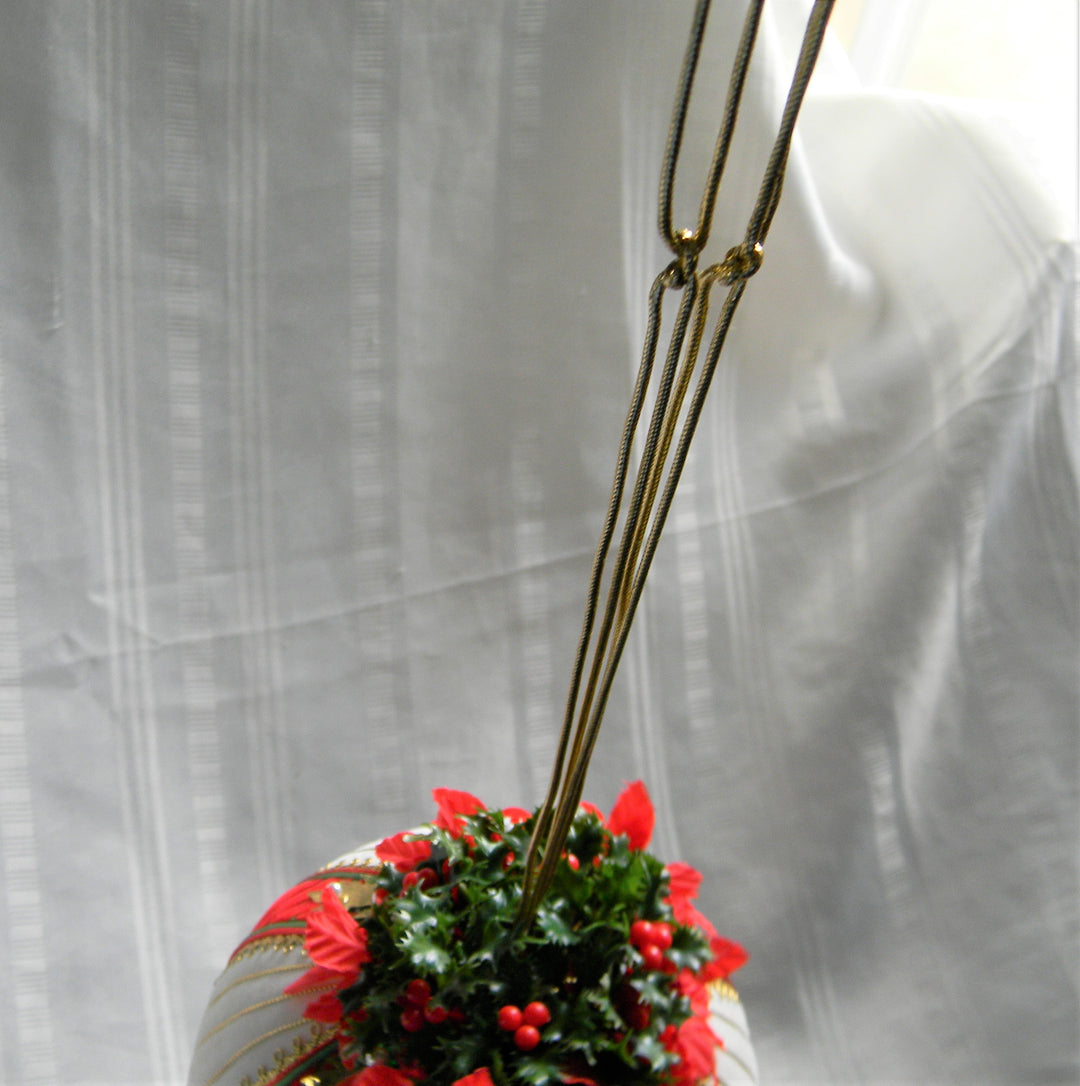 h752 Beautiful Used Large Hanging Christmas Decorated Ball