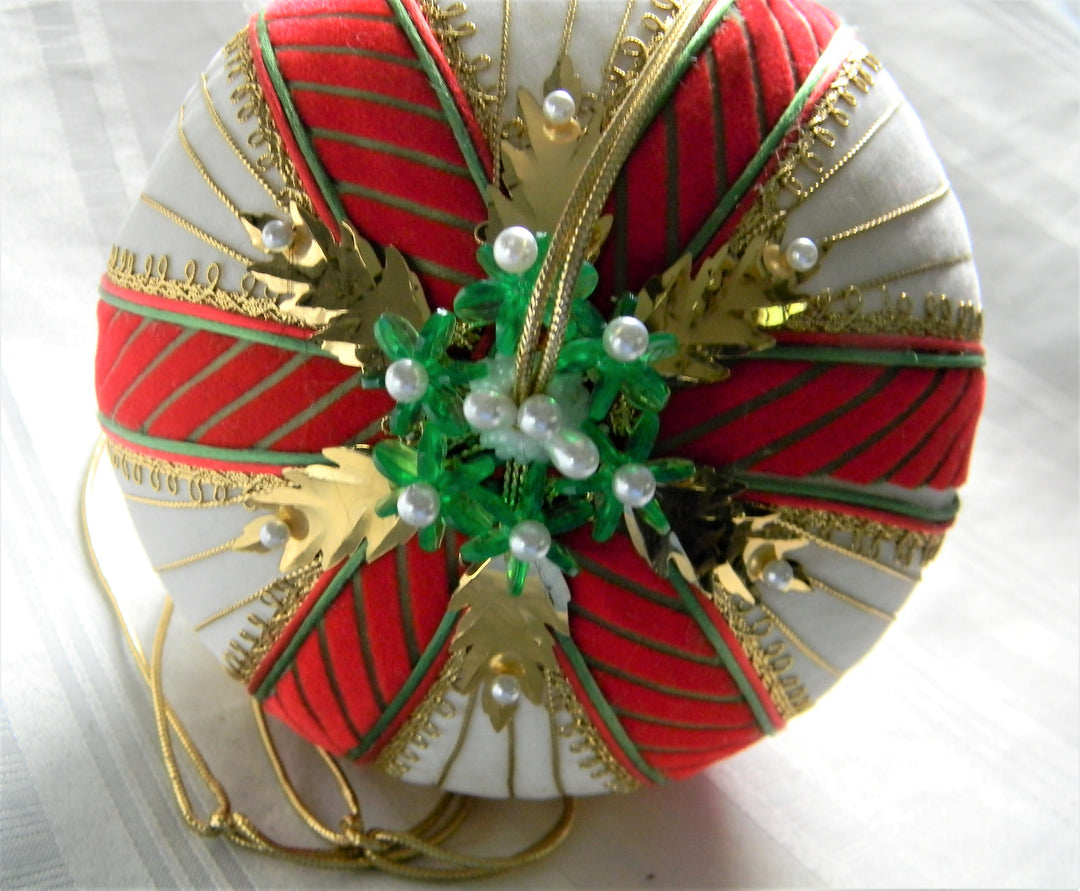 h752 Beautiful Used Large Hanging Christmas Decorated Ball