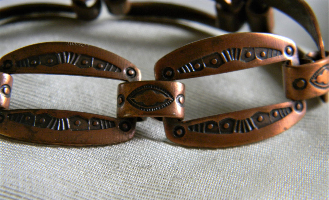 h756 Beautiful Unique Vintage Copper Rectangle Link Bracelet with Embossed Design