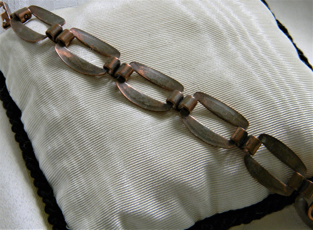 h756 Beautiful Unique Vintage Copper Rectangle Link Bracelet with Embossed Design
