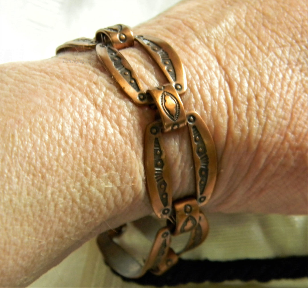 h756 Beautiful Unique Vintage Copper Rectangle Link Bracelet with Embossed Design