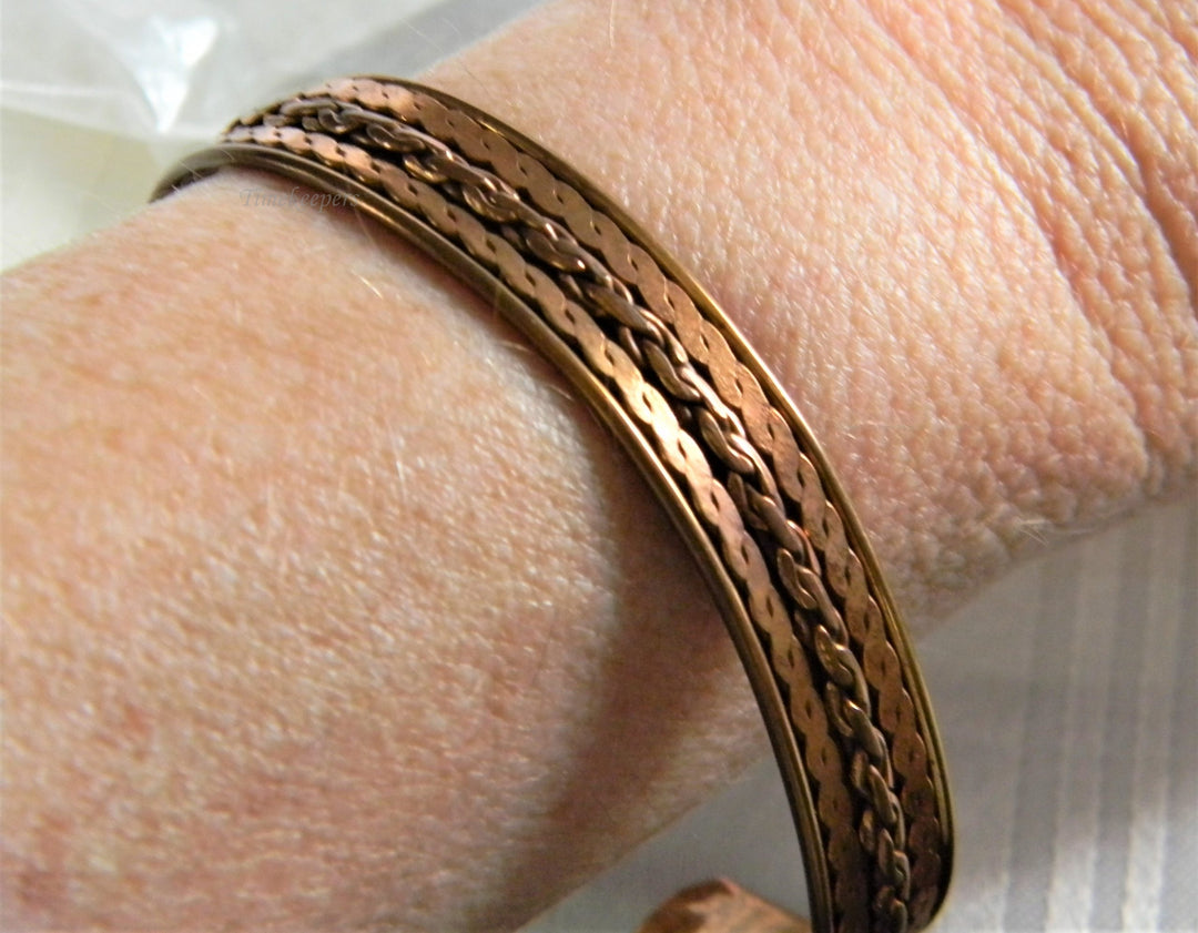 h757 Beautiful Unique Vintage Copper Cuff Bracelet with Chain Design