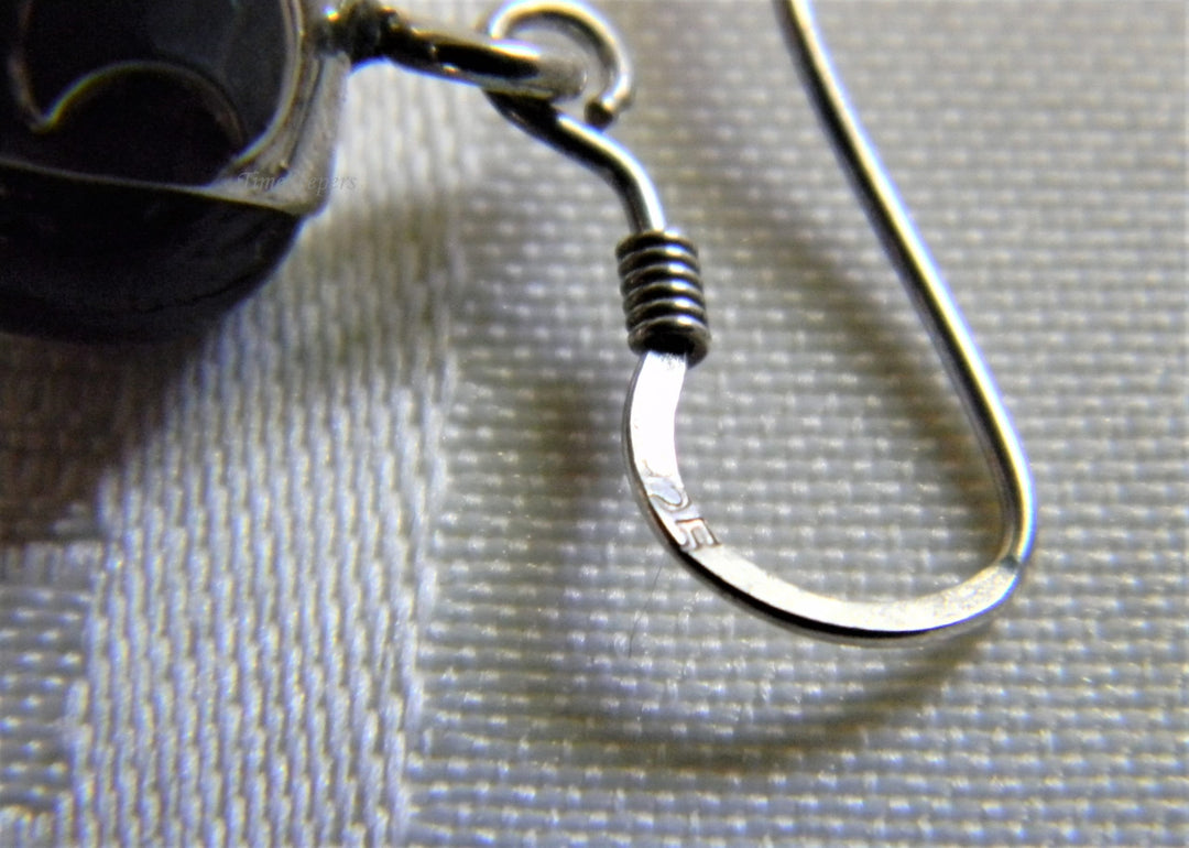 h783 Stunning Sterling Silver Dangle Earrings with Dark Green Stones