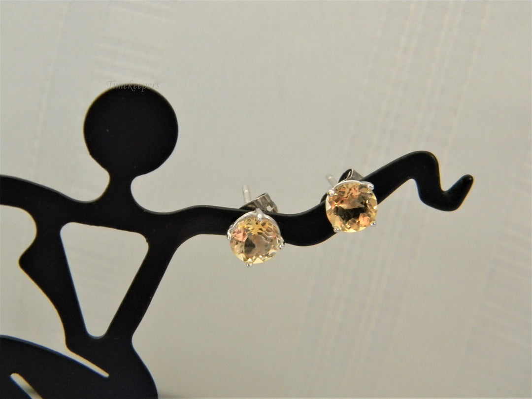 j628 Stunning Sterling Silver Post Pierced Earrings with Light Amber Stones