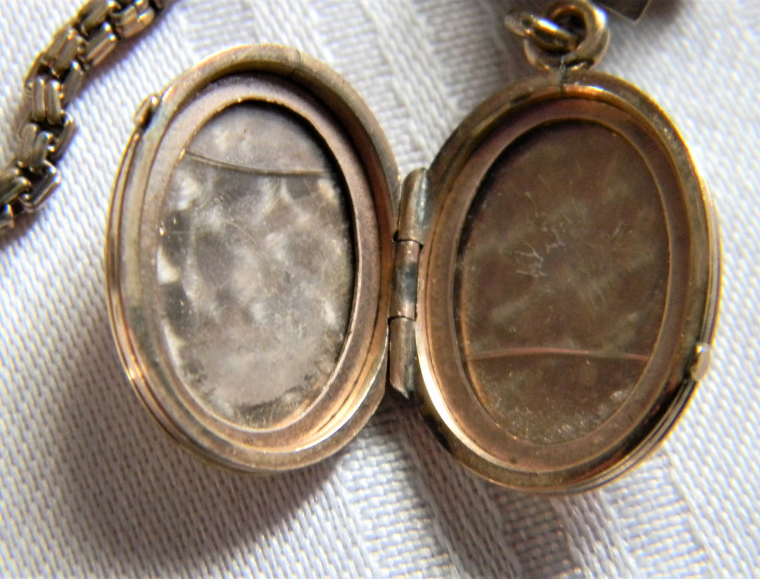 h793 Vintage Gold Filled Pocket Watch Square Link Chain with Slide and Locket