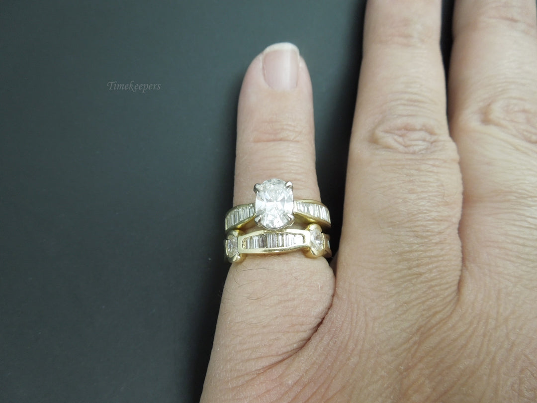 d909 Gorgeous 18k Yellow Gold Ladies Diamond Wedding Set