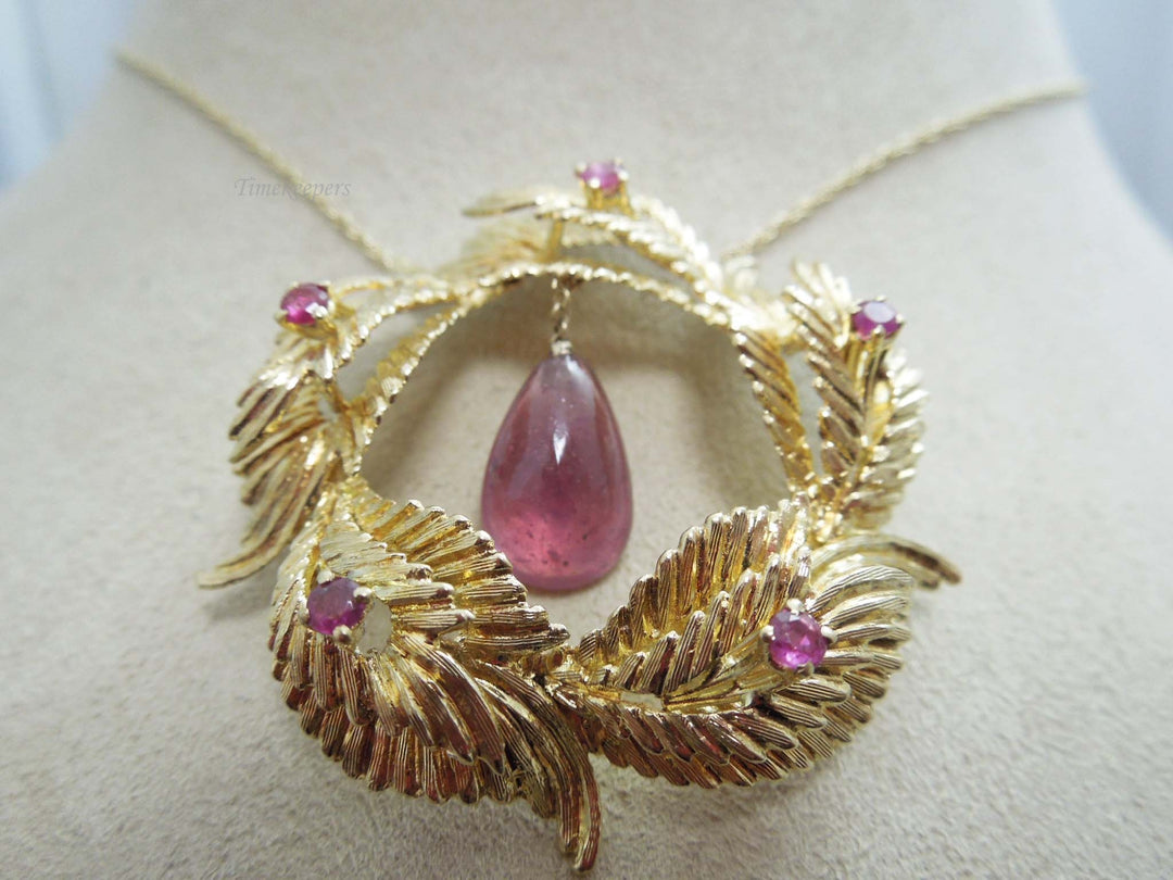 b919 Beautiful 18kt Yellow Gold Leaf Wreath with Rubies and Attached Necklace
