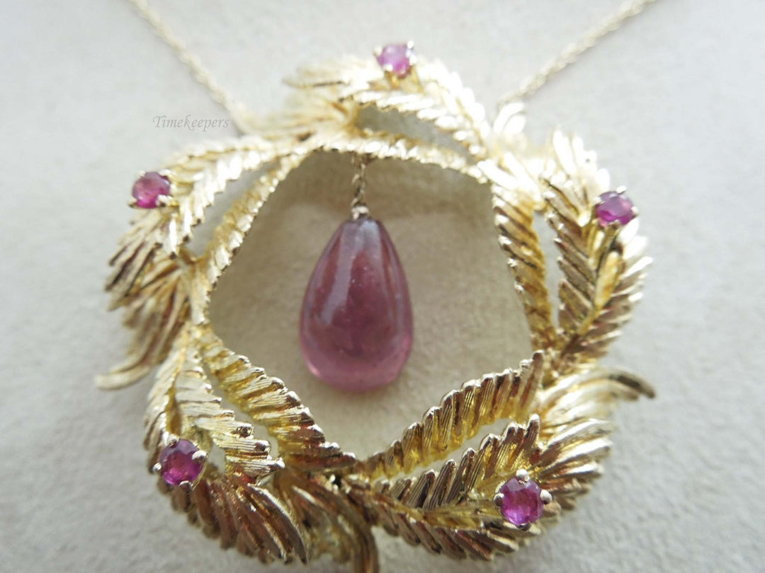b919 Beautiful 18kt Yellow Gold Leaf Wreath with Rubies and Attached Necklace
