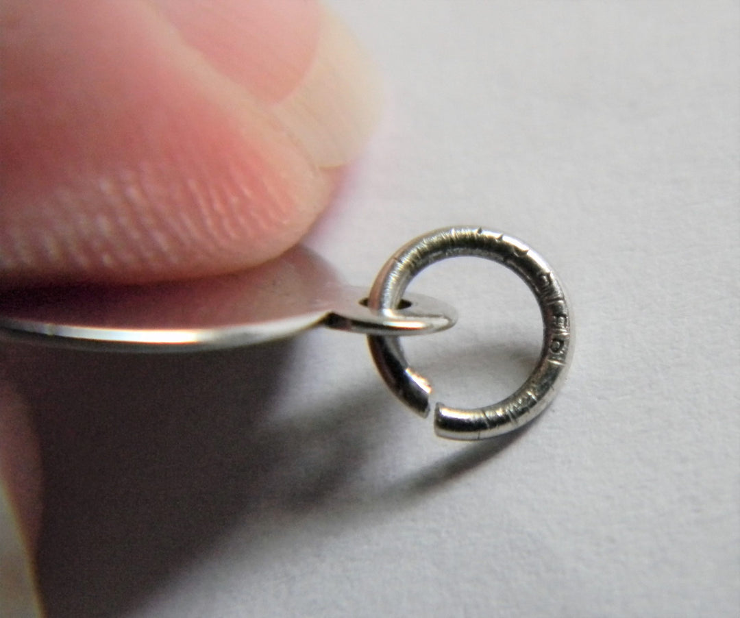 h818 Cute Sterling Silver Polished Round/ Disc Charm or Pendant