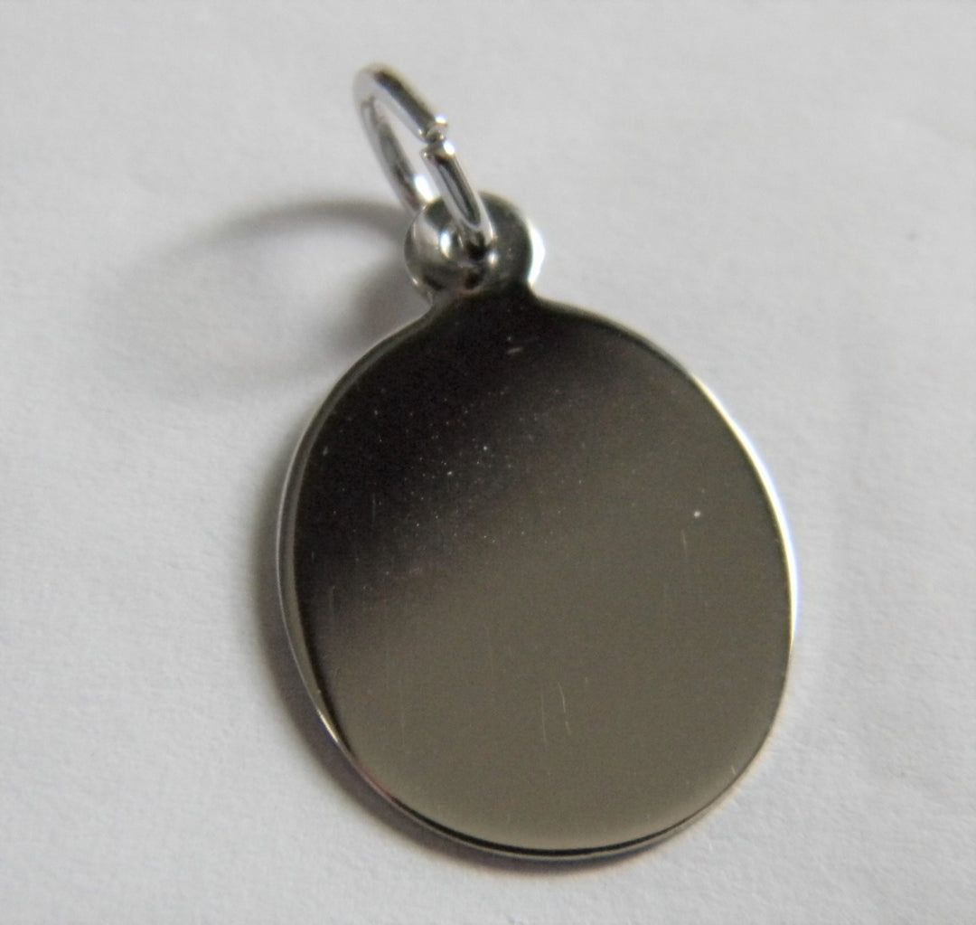 h823 Cute Sterling Silver Polished Oval Charm or Pendant